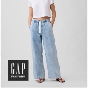 Gap High Rise Pull-On Wide-Leg Jeans Light Wash XS